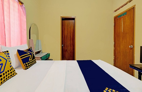 Kopeng Hotel | SPOT ON 92408 Hotel Renata 2