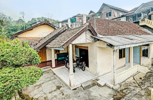 Kopeng Hotel | SPOT ON 92414 Hotel Pereng Sari