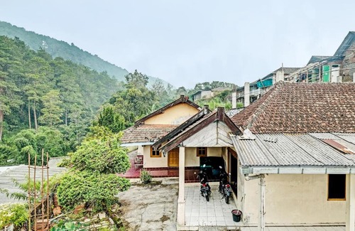 Kopeng Hotel | SPOT ON 92414 Hotel Pereng Sari