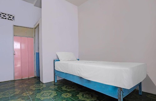 Pangkalpinang Hotel | SPOT ON 92421 City Kost Syariah
