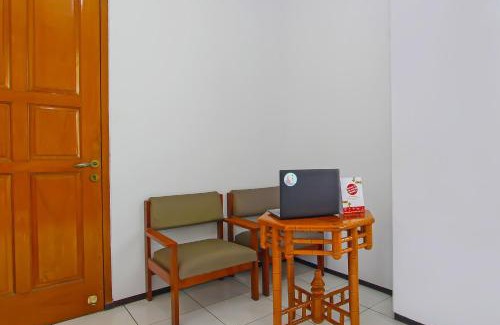 West Semarang Hotel | SPOT ON 92495 Wisma Ayem