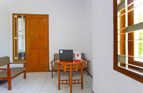 West Semarang Hotel | SPOT ON 92495 Wisma Ayem