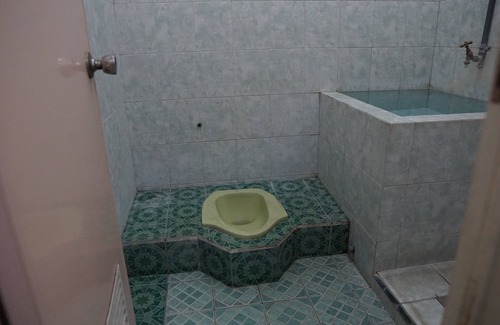 Bondowoso Hotel | SPOT ON 92665 Yoko Kost Syariah