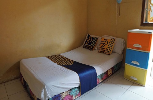 Paiton Hotel | SPOT ON 92666 Rumah Kos Arafah Syariah