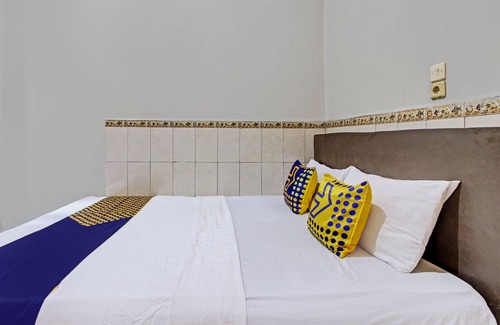 Semarang Hotel | SPOT ON 92732 Bagus Jaya Hotel