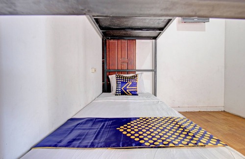 Yogyakarta Hotel | SPOT ON 92850 Cindelaras B&b Bunk Bed