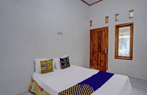Prigen Hotel | SPOT ON 92906 Surya Indah Homestay Syariah