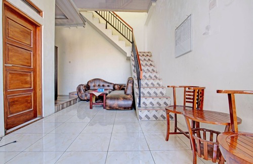 Jatibarang Hotel | SPOT ON 92926 Guest House Cemara 1 Syariah