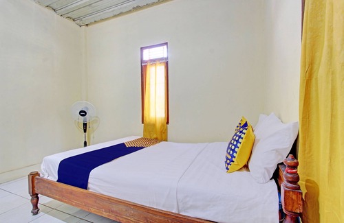 Tegal Hotel | SPOT ON 92930 Syifa Guest House Syariah