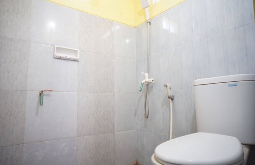 Banyuwangi Hotel | SPOT ON 92992 Kost Amantu