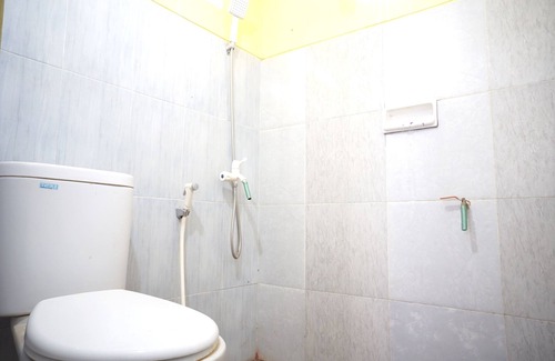 Banyuwangi Hotel | SPOT ON 92992 Kost Amantu