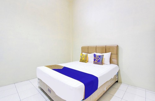 Surakarta Hotel | SPOT ON 93245 Guest House Mulia Dua Syariah