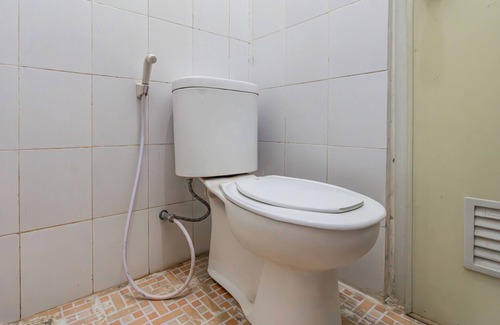 Sidoarjo Hotel | SPOT ON 93763 Ita Homestay Syariah