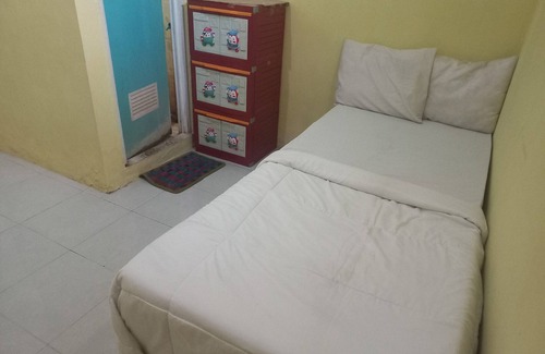 Tegal Hotel | SPOT ON 93886 Kost Zalfa Amalia Syariah