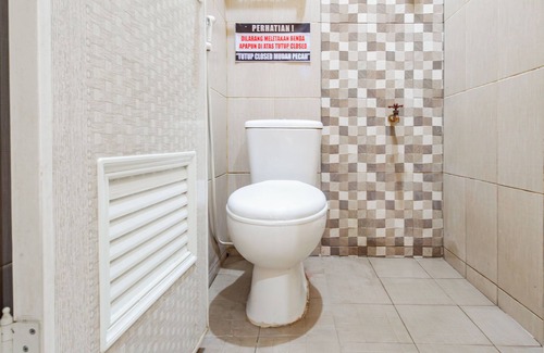 Ngasem Hotel | SPOT ON 93965 Ibrahim Guest House Syariah