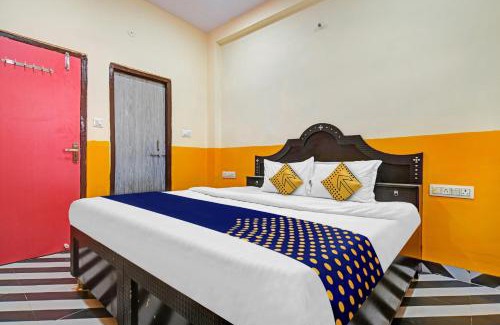 Rau Hotel | SPOT ON Hotel Ashirwad Bījalpur Railroad Station