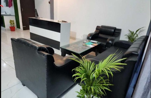 Bullawala Hotel | SPOT ON Hotel The Selaqui Paradise