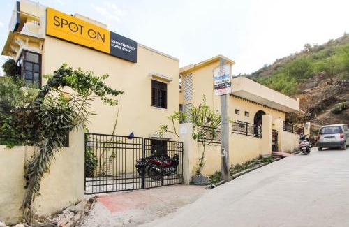Shavri Colony Hotel | SPOT ON Namaste Guest House