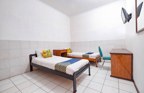 Pati Hotel | SPOT ON Sartika Inn Pati