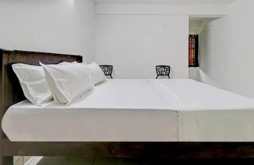 Karkala Hotel | SPOT ON V D Residency