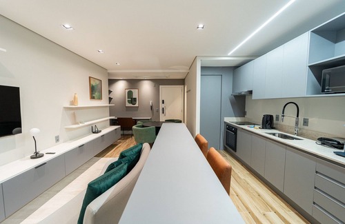 Estados Condo | Spot One Family Apartment