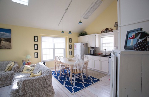 Bethany Beach House | Spotless and mile from the beach