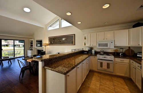 Napa Condo | Spotless Condo at Silverado Country Club 2 bd/2 bath w/King Bed