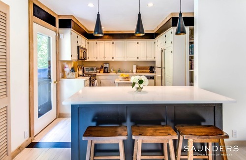 Springs House | Spotless & Serene 2 BR 2 BA with pool!