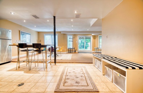 Central Erin Mills Apartment | Spotless & Spacious 2BR/2BA Comfortably Sleeps 6
