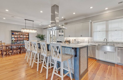 Debordieu Colony House | Sprawling Home Close to the Beach