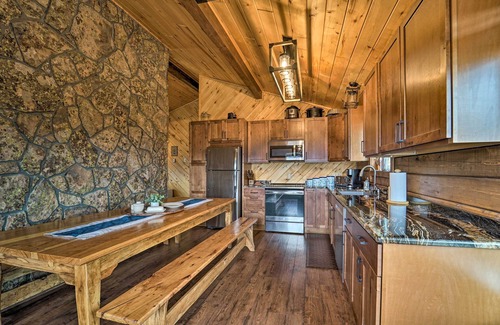 Mancos Cabin | Sprawling Mountain-View Cabin: 5 Mi to Mesa Verde