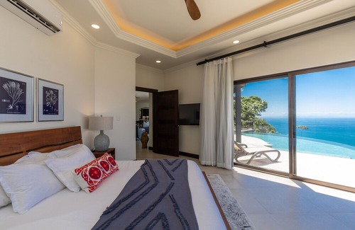 Dominical House | Sprawling Private Estate with Breathtaking Ocean/Mountain Views
