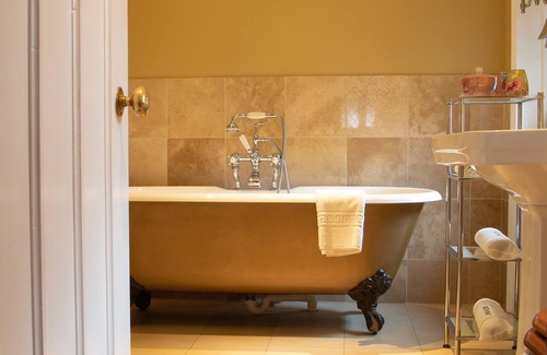 Midhurst Hotel | Spread Eagle Hotel and Spa