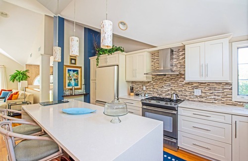 Provincetown House | 🌞Spread Out in this Chic West-End Home, 3 bedrooms, 3 baths, gourmet kitchen.
