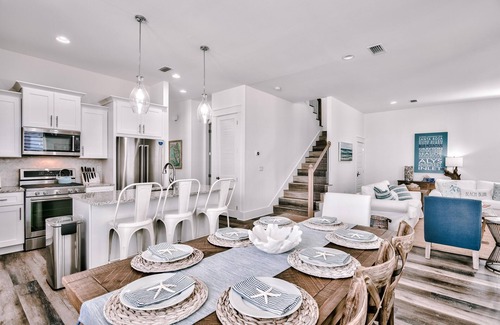 Santa Rosa Beach House | SPRING BREAK! Coastal Elegance - 30A Beaches, Heated Pool & Hot Tub- 4BR, 2 king