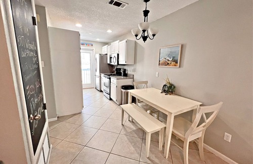 Ono Island Condo | Spring Break sneak up on you? It's not too late! NEW LISTING