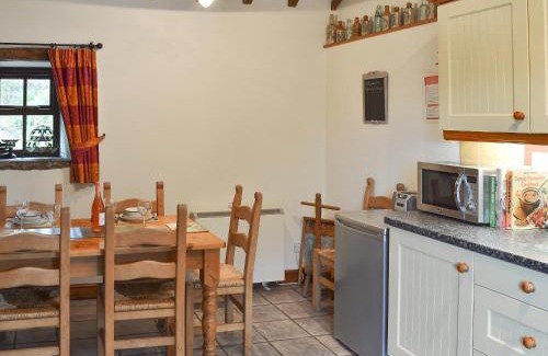 Hollinsclough House | Spring Cottage