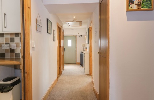 Whitsome House | SPRING COTTAGE, pet friendly, character holiday cottage in Chirnside