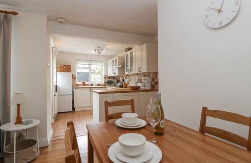 Birdlip Cottage | SPRING COTTAGE, pet friendly, with a garden in Brockworth
