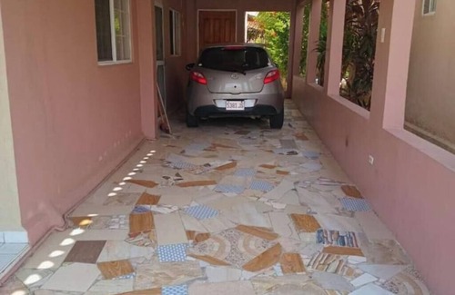 Caribbean Estates Apartment | Spring Garden A Cozy Nook near Portmore & Kingston