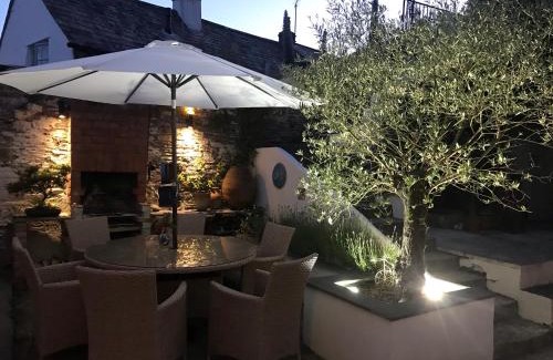 Egloshayle House | Spring Garden Cottage
