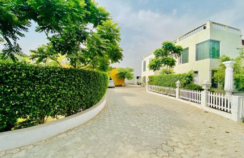 Amritsar House | Spring Gardens and Farmstay