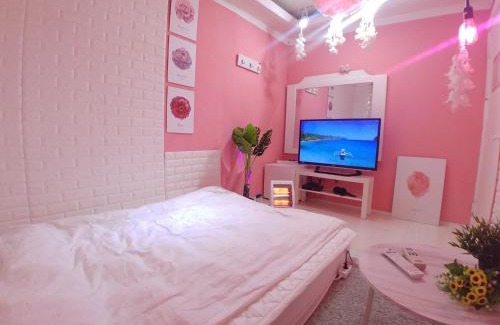 Namyeong-dong Hotel | Spring Light