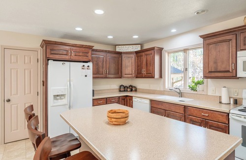 Warsaw House | Spring Mountain Cove