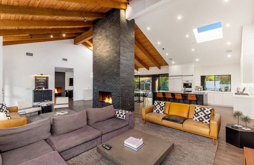 Arcadia House | Spring Specials! Camelback Mountain Views, Theater, Sauna, Heated Pool, Spa