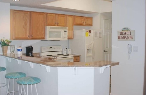 Fort Walton Beach Condo | SPRING & SUMMER RESERVATIONS - BEACH SERVICE - CLEAN - OCEAN FRONT - AMAZING