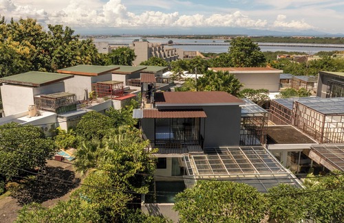 Mumbul Villa | Spring Villa