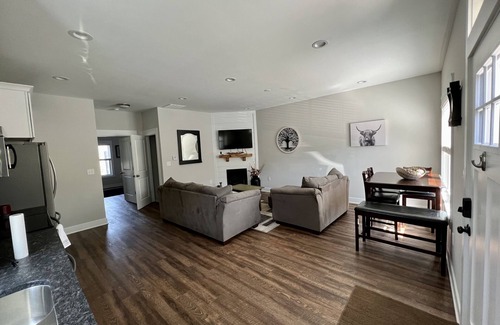 Keezletown House | Spring Village Luxury End Rowhouse