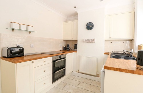 Fakenham Cottage | SPRINGFIELD, pet friendly, country holiday cottage in Fakenham