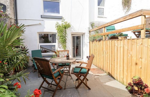 Kingsand House | SPRINGFIELD, pet friendly, character holiday cottage in Kingsand